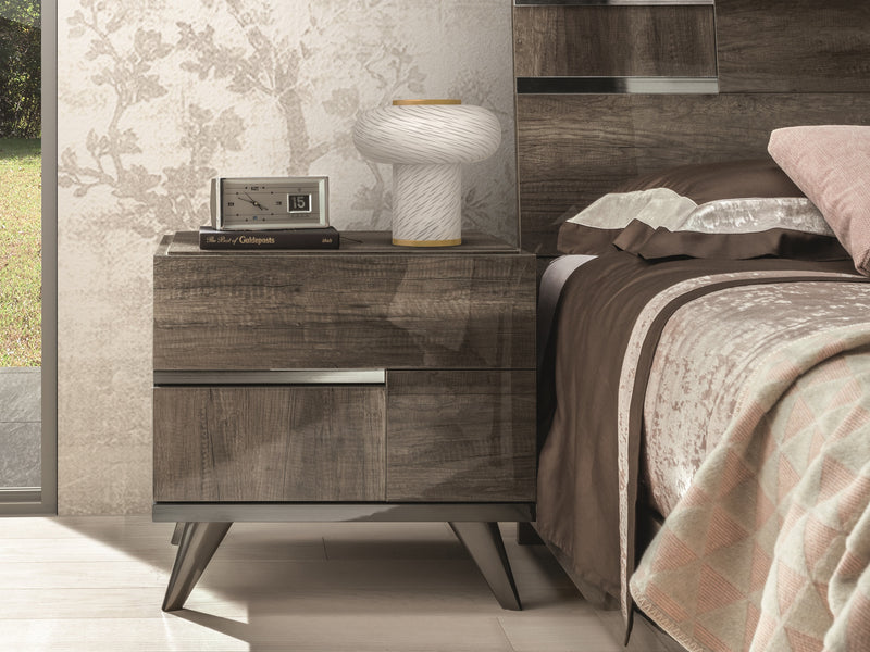 Medea 25" Wide Nightstand