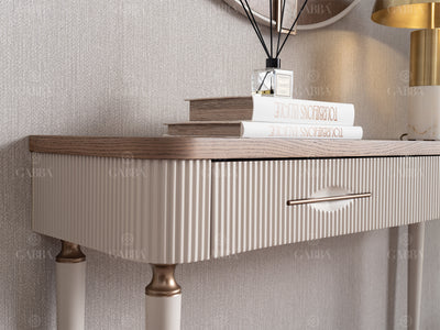 Harmony Gab Console Table With Mirror