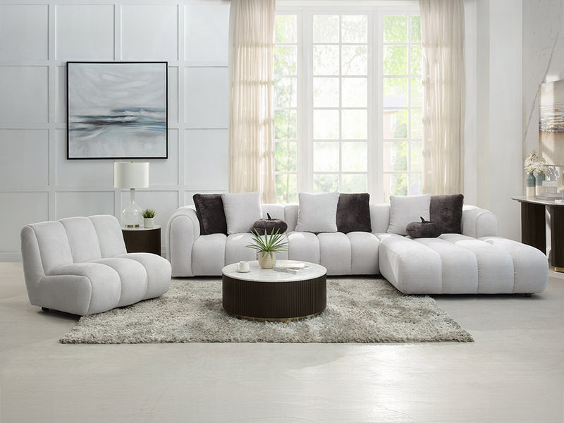 Manilla Sectional Living Room Set