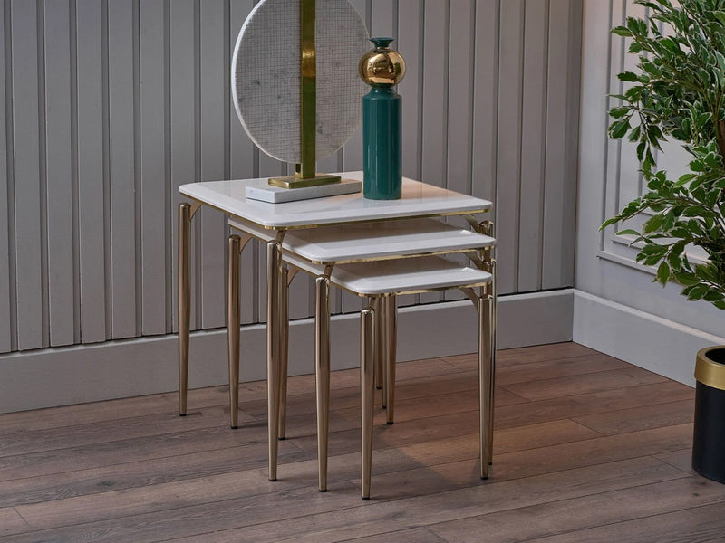 Plaza 22" Wide Nesting Table